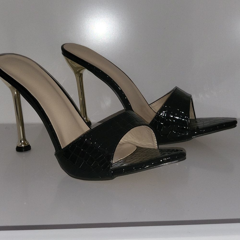 High heel croc print heels